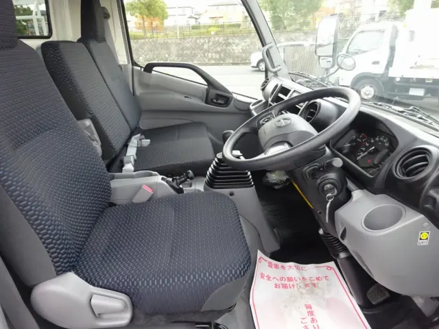 日野 デュトロ 2KG-XZU712M(2WD)の写真4