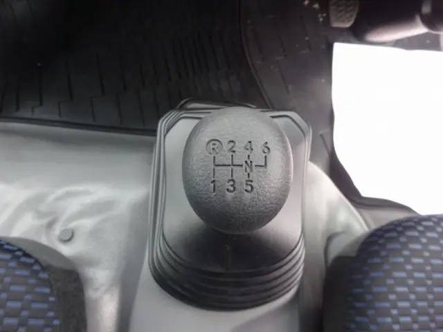 日野 デュトロ 2KG-XZU712M(2WD)の写真38