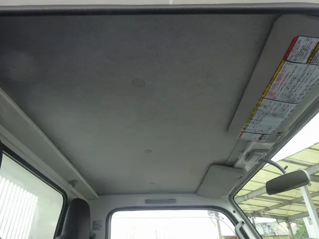 いすゞ エルフ 2RG-NKR88AN(2WD)の写真40