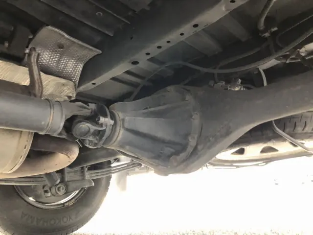 トヨタ ハイエース CBF-TRH226S(4WD)の写真30