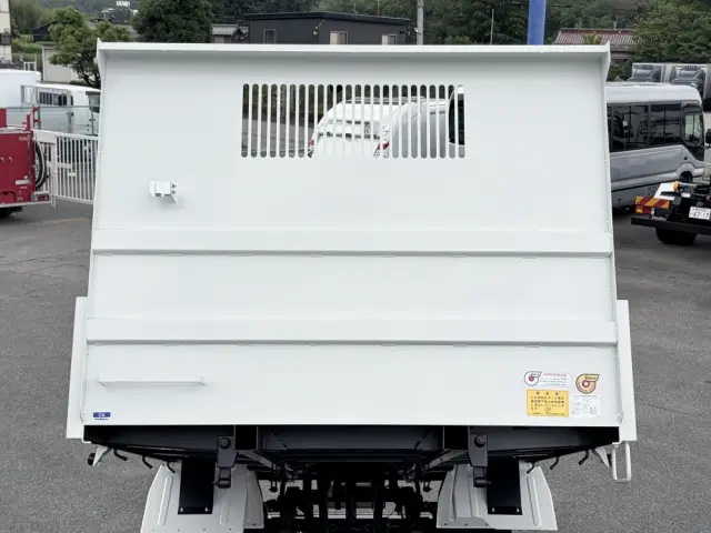 三菱 キャンター 2RG-FDA60(4WD)の写真17