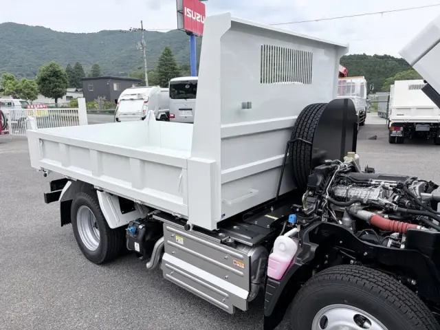 三菱 キャンター 2RG-FDA60(4WD)の写真18