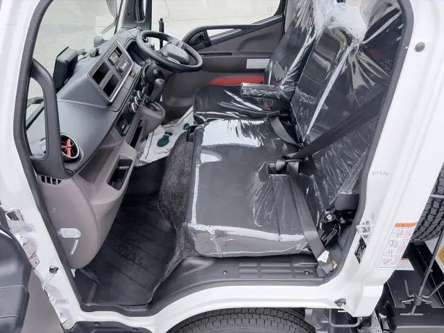三菱 キャンター 2RG-FDA60(4WD)の写真33