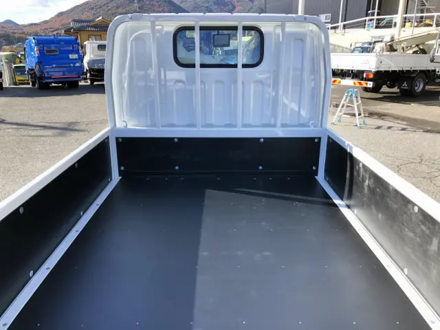 三菱 キャンター 2RG-FBA20(2WD)の写真11