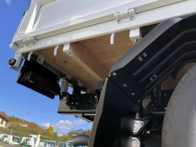 三菱 キャンター 2RG-FBA20(2WD)の写真24