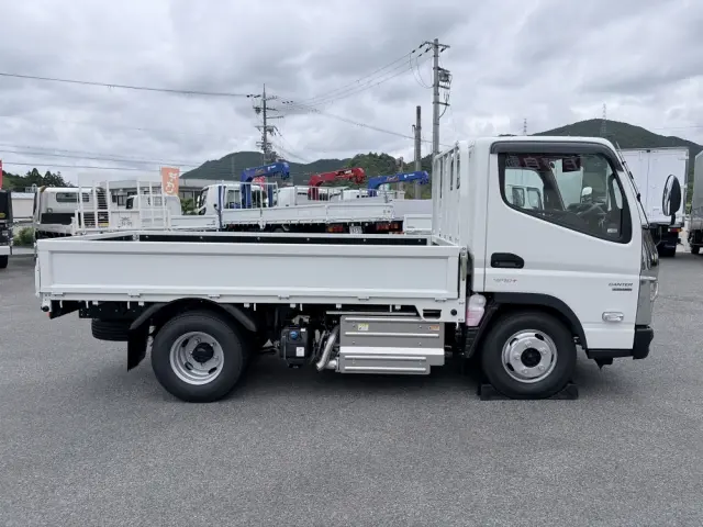 三菱 キャンター 2RG-FDA20(4WD)の写真17