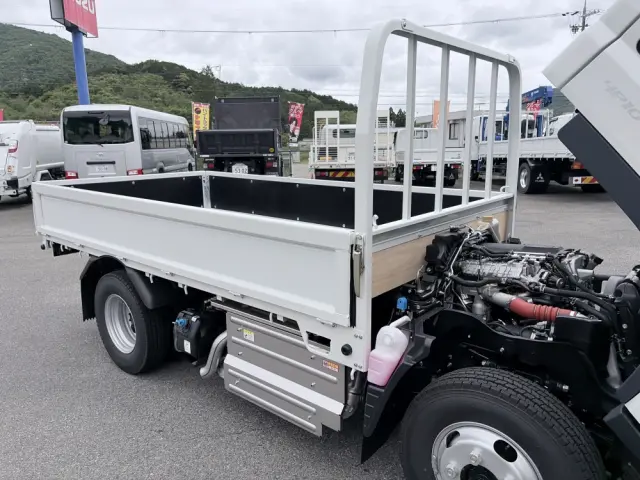 三菱 キャンター 2RG-FDA20(4WD)の写真19