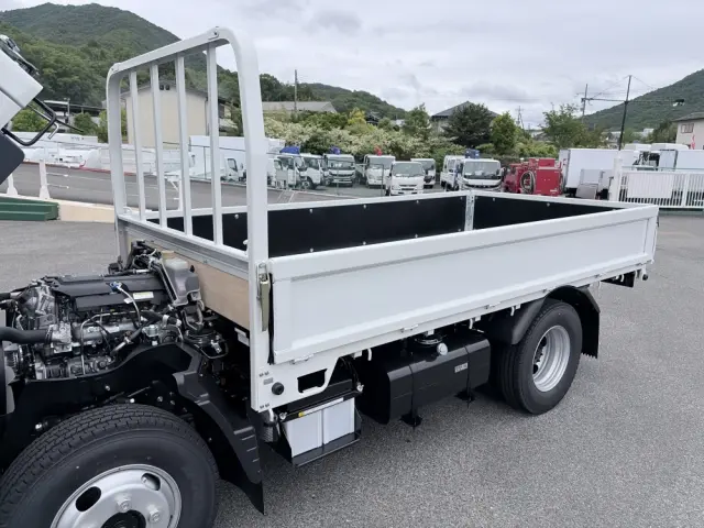 三菱 キャンター 2RG-FDA20(4WD)の写真20