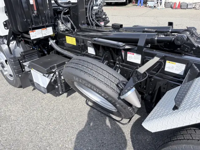 三菱 キャンター 2RG-FBAV0(2WD)の写真32