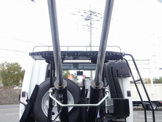 三菱 ファイター 2KG-FK62F(2WD)の写真14