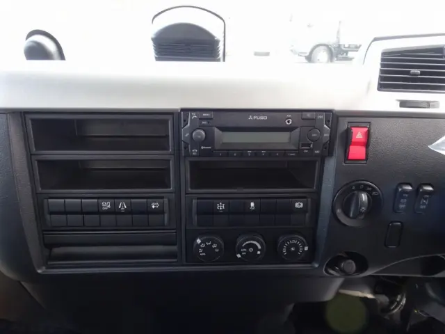 三菱 ファイター 2KG-FK62F(2WD)の写真38