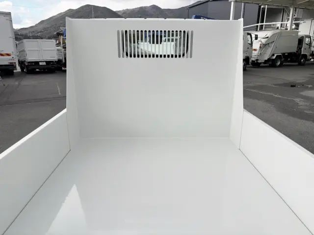 三菱 キャンター 2RG-FBA60(2WD)の写真12