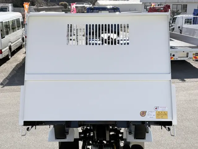 三菱 キャンター 2RG-FBA60(2WD)の写真16