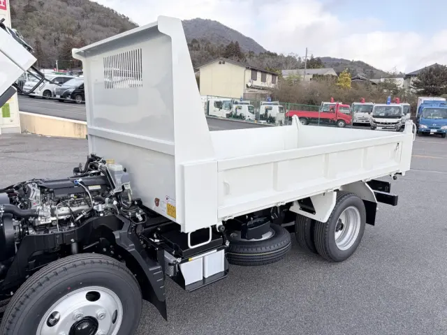 三菱 キャンター 2RG-FBA60(2WD)の写真18