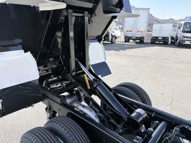 三菱 キャンター 2RG-FBA60(2WD)の写真20