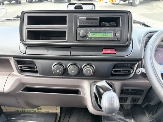 三菱 キャンター 2RG-FBA60(2WD)の写真38