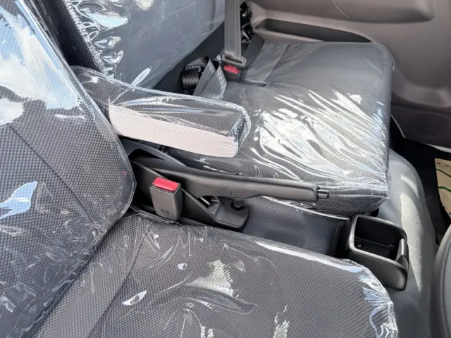 三菱 キャンター 2RG-FBA60(2WD)の写真40