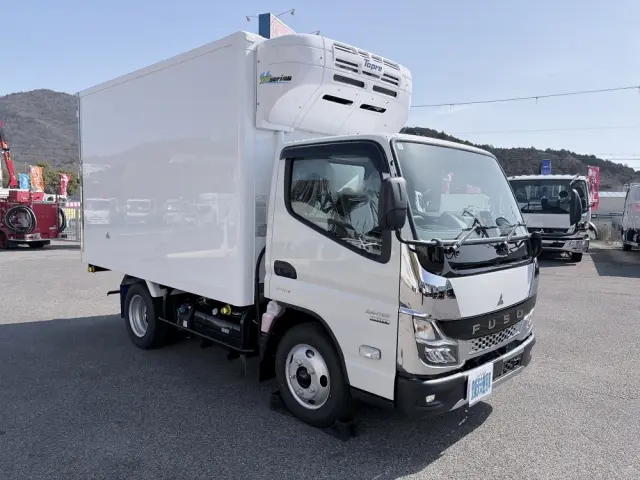 三菱 キャンター 2RG-FBAV0(2WD)の写真5