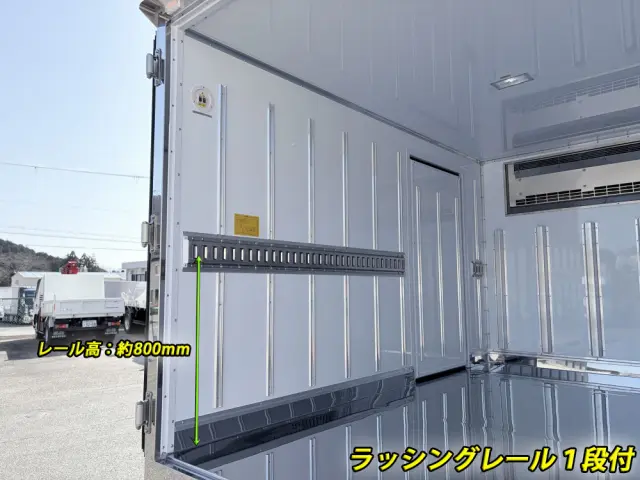 三菱 キャンター 2RG-FBAV0(2WD)の写真13