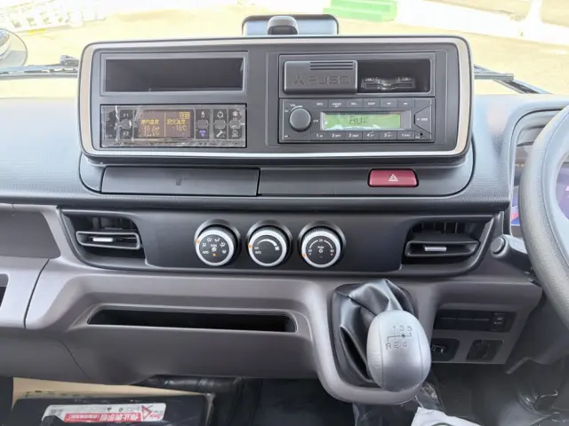 三菱 キャンター 2RG-FBAV0(2WD)の写真37