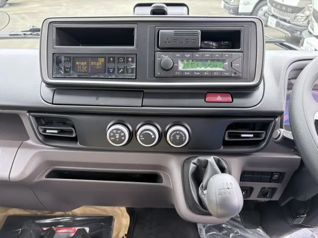 三菱 キャンター 2RG-FBAV0(2WD)の写真37
