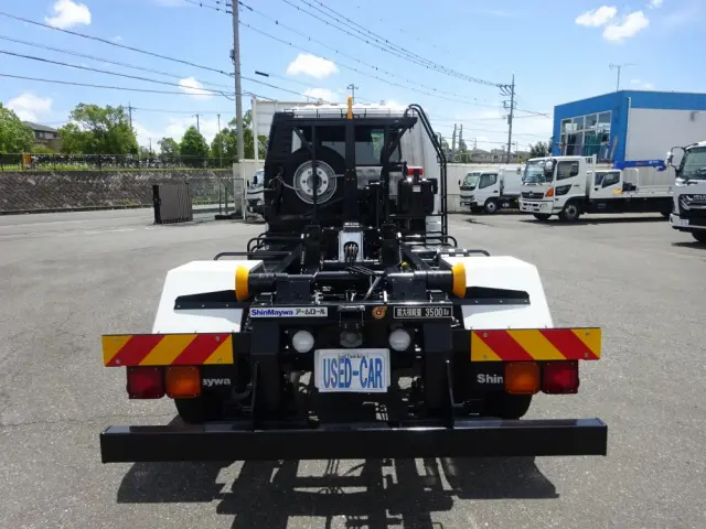 三菱 ファイター 2KG-FK72F(2WD)の写真3