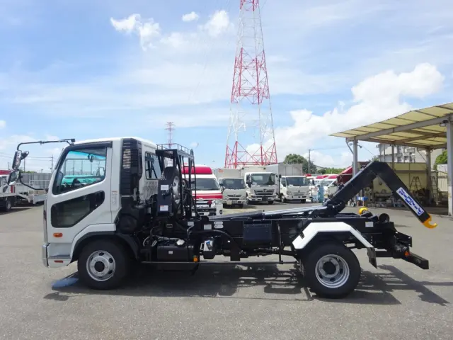 三菱 ファイター 2KG-FK72F(2WD)の写真17