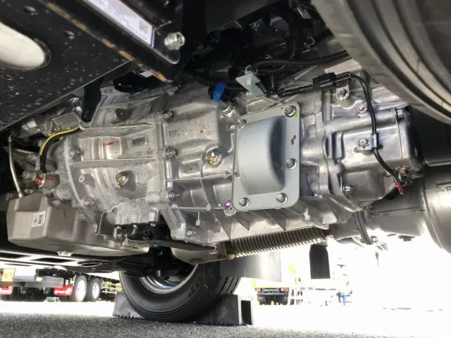 三菱 キャンター 2RG-FBAV0(2WD)の写真30