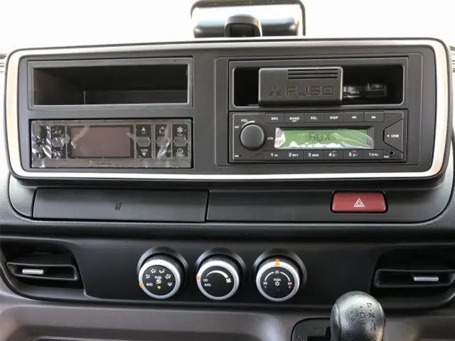 三菱 キャンター 2RG-FBAV0(2WD)の写真37