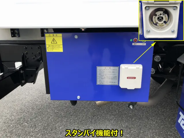 三菱 キャンター 2RG-FEAV0(2WD)の写真11