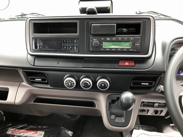 三菱 キャンター 2RG-FBAV0(2WD)の写真40