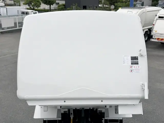 三菱 キャンター 2RG-FEAV0(2WD)の写真18
