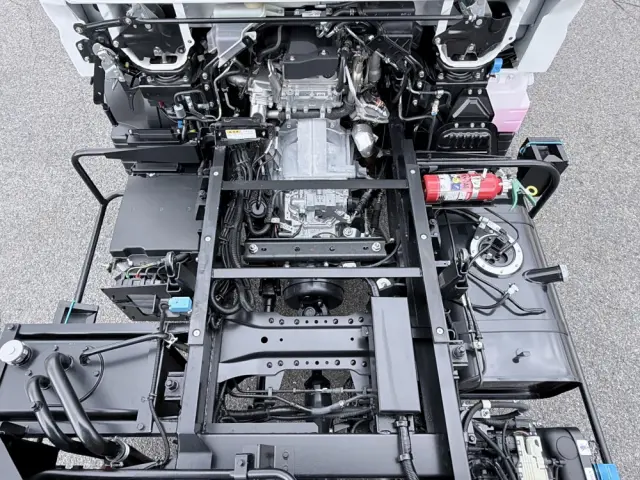三菱 キャンター 2RG-FEAV0(2WD)の写真26