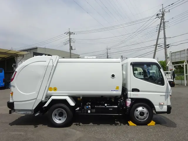 三菱 キャンター 2RG-FEAV0(2WD)の写真23