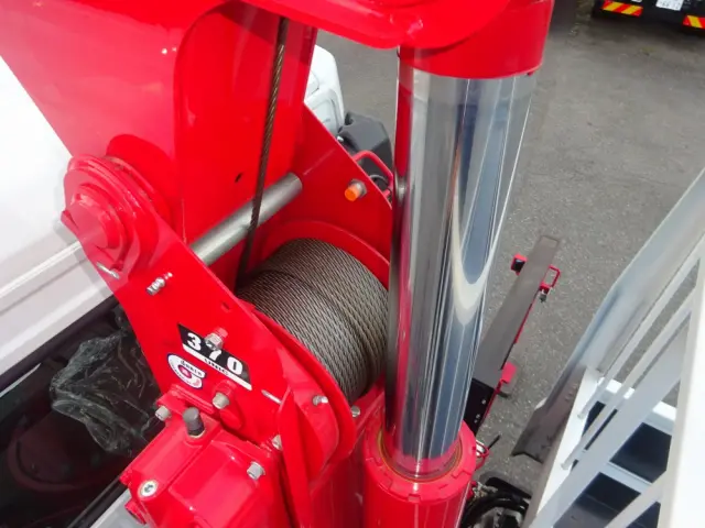 三菱 ファイター 2KG-FK62F(2WD)の写真13