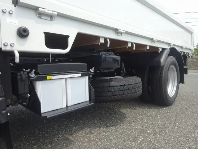 三菱 キャンター 2RG-FBAV0(2WD)の写真22