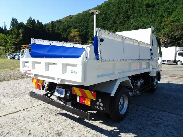 三菱 ファイター 2KG-FK62F(2WD)の写真6