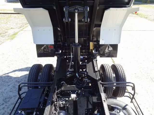 三菱 ファイター 2KG-FK62F(2WD)の写真25