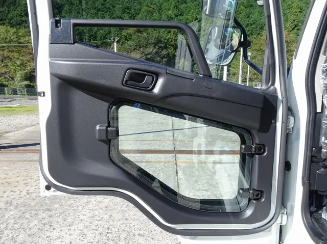 三菱 ファイター 2KG-FK62F(2WD)の写真43