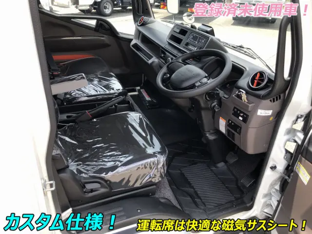 三菱 キャンター 2RG-FEB80(2WD)の写真4