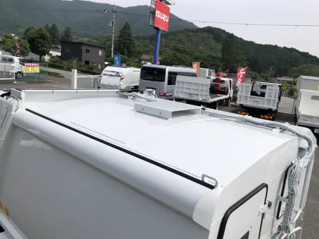 三菱 キャンター 2RG-FEAV0(2WD)の写真30
