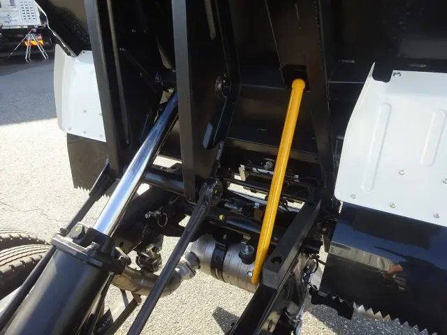 三菱 キャンター 2RG-FBA60(2WD)の写真18