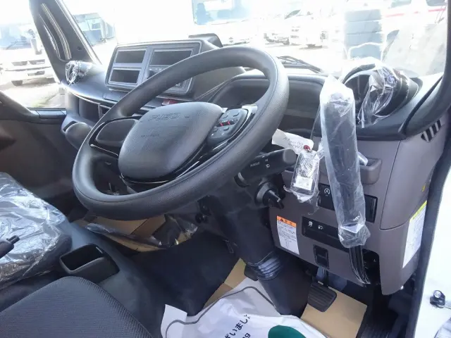 三菱 キャンター 2RG-FBA60(2WD)の写真41