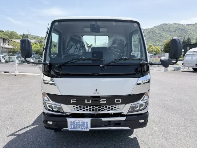 三菱 キャンター 2RG-FEAV0(2WD)の写真7