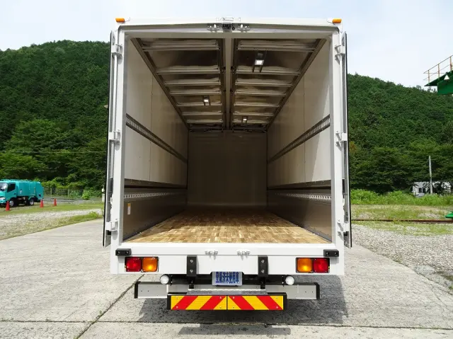 三菱 ファイター 2KG-FK65F(2WD)の写真3