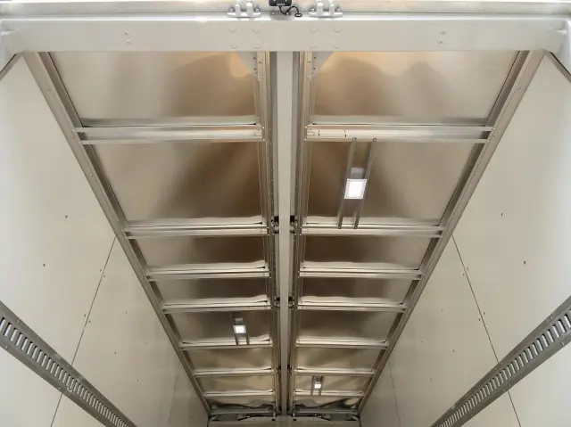 三菱 ファイター 2KG-FK65F(2WD)の写真13