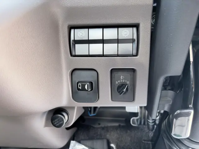三菱 キャンター 2RG-FEAV0(2WD)の写真41