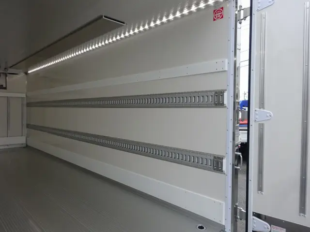 三菱 ファイター 2KG-FK65F(2WD)の写真12