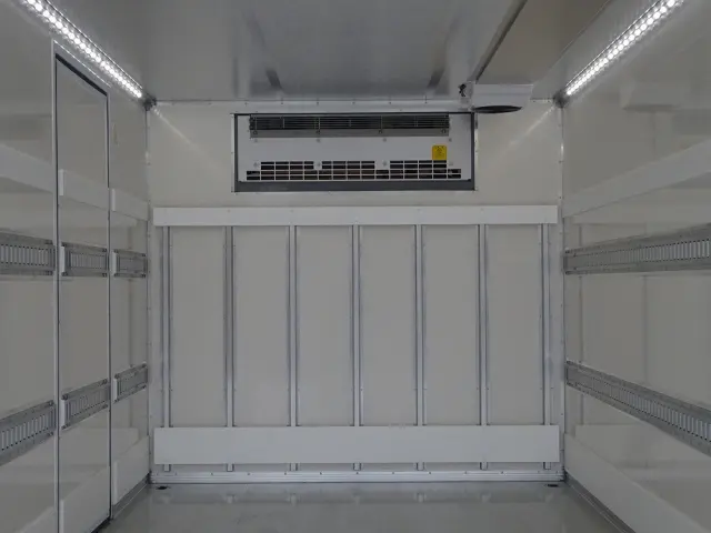 三菱 ファイター 2KG-FK65F(2WD)の写真13