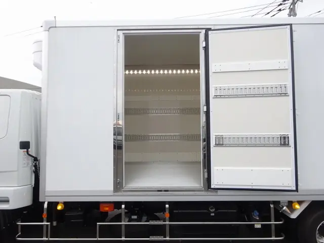 三菱 ファイター 2KG-FK65F(2WD)の写真21